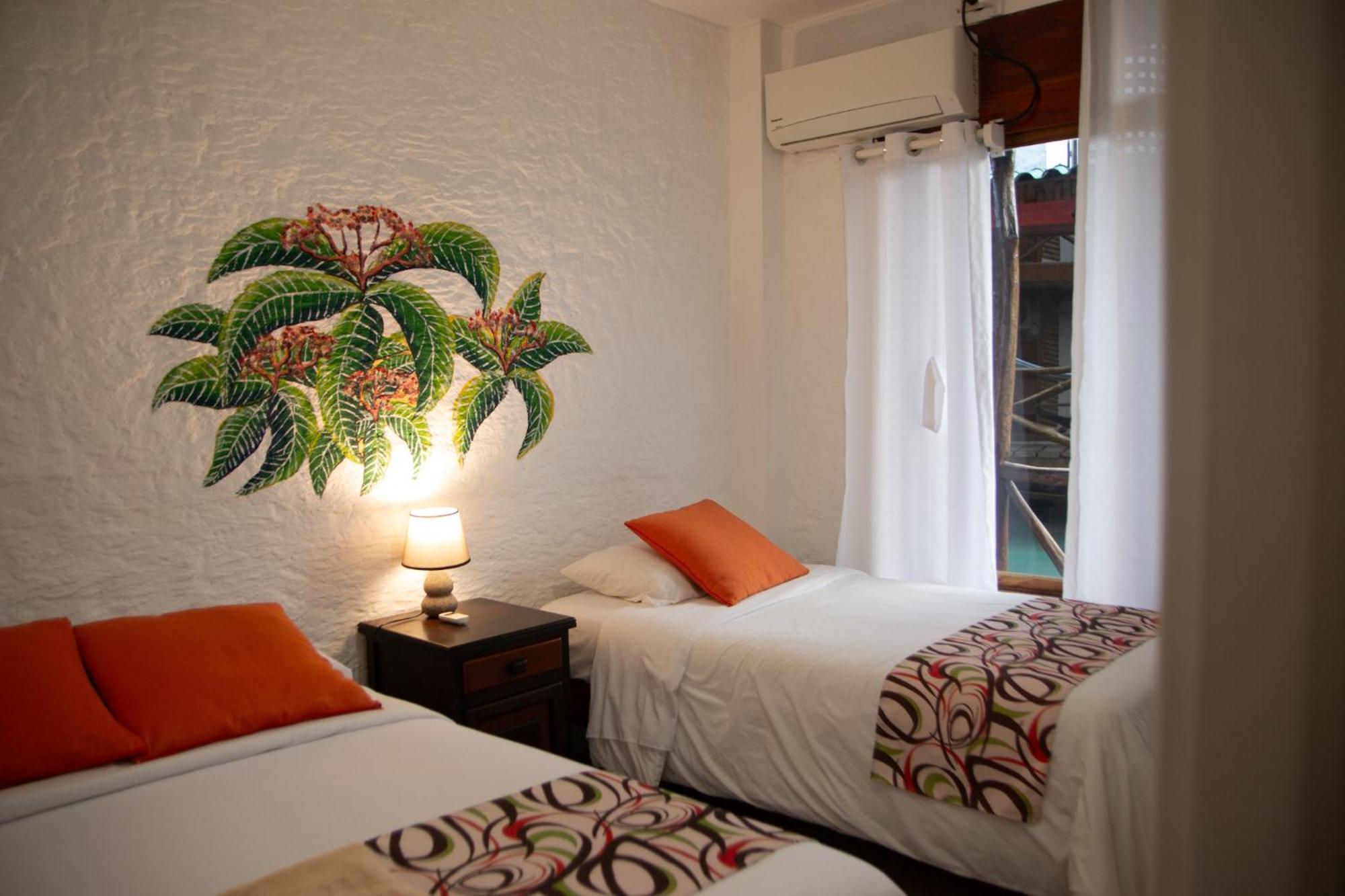 Hotel Miconia Puerto Baquerizo Moreno Esterno foto